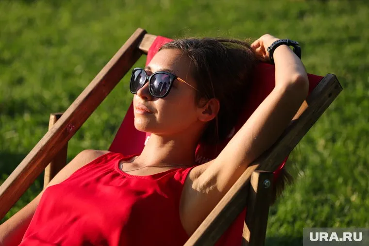 Сейчас самое время доставать солнечные очки