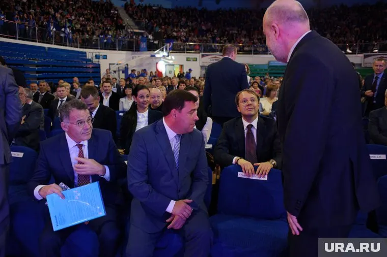 Ольге Глацких (в центре) "утешительная" поддержка уже обещана