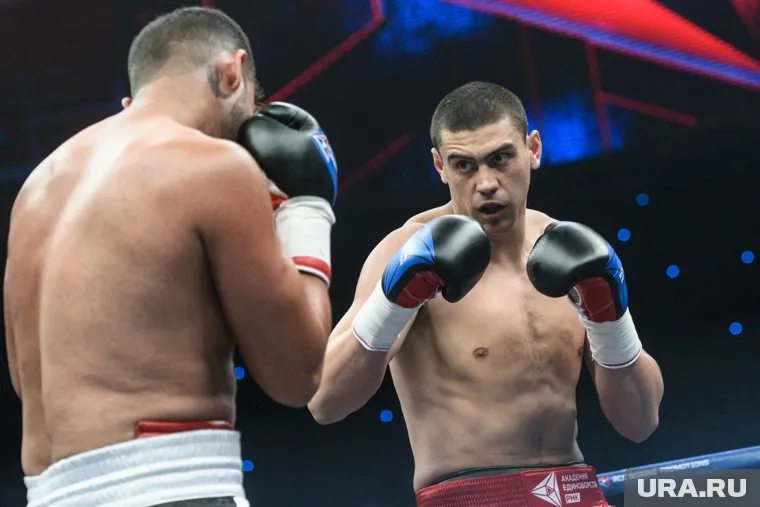 Евгений Тищенко будет бороться в весовой категории до 101,6 килограмм