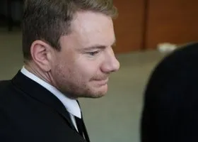 DJ Smash, избитый пермским депутатом, стал отцом