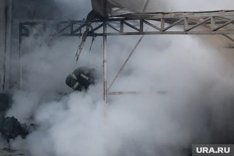 С места пожара самостоятельно эвакуировались 50 человек, указано в сообщении (архивное фото)