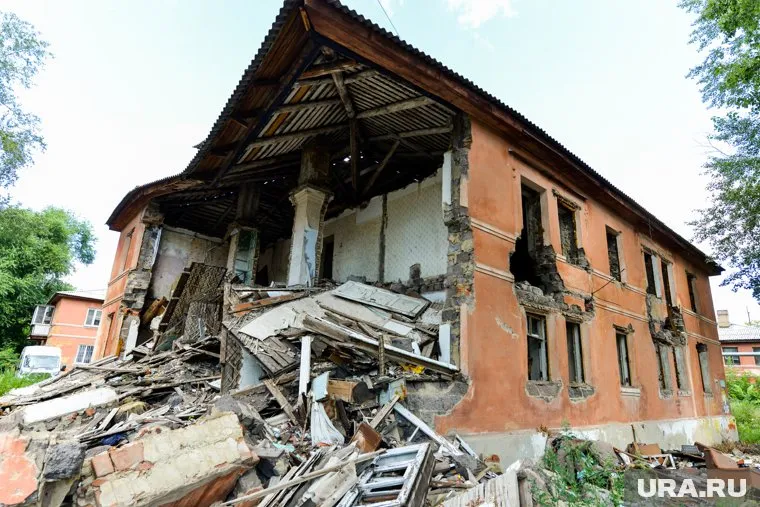 Общая площадь расселения составляет 1 тысячу 402 квадратных метра