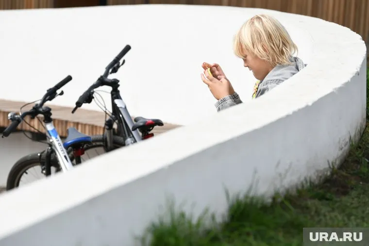 Среди украинских детей большой популярностью пользуются русскоязычные видео про компьютерные игры, считают на Украине