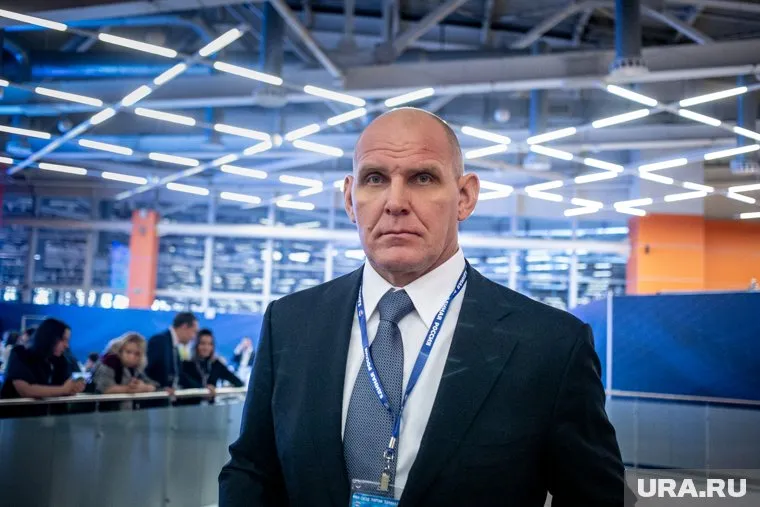 Александр Карелин работает в Госдуме с 1999 года