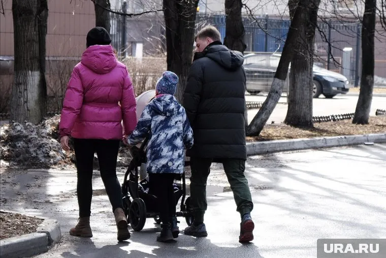 На Ямале с 1 мая введут новые меры поддержки многодетных семей