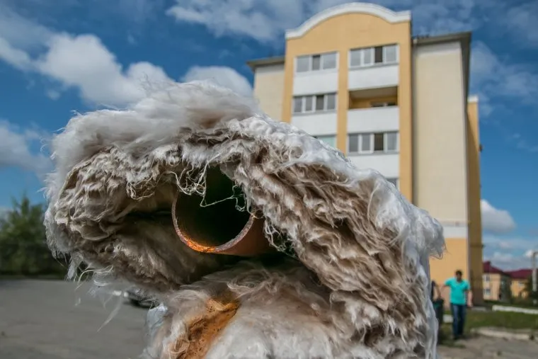 Жилой дом улица Гагарина 34а.Курган, жилой дом, отопление, улица гагарина34а, обрезанная труба