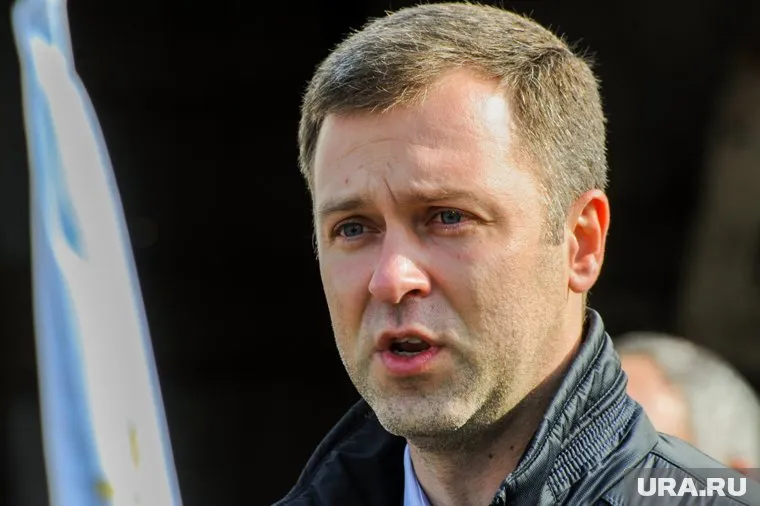 Александру Астахову вменяют халатность