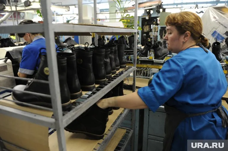 Обувщики в Златоусте не выдерживают конкуренции с китайскими производителями (архивное фото)
