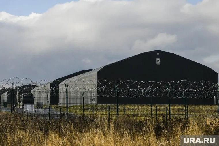 В данный момент военные выясняют причины пожара (архивное фото)