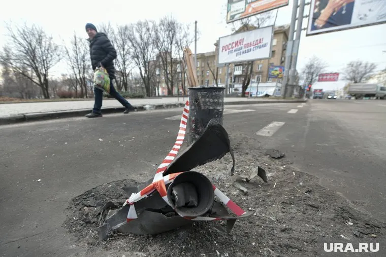 Украинский снаряд попал в жилой дом в Новой Каховке, сообщили в администрации города