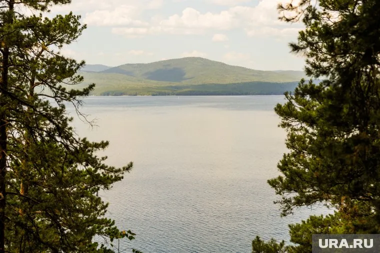 Кроме чиновников, туристов будут разгонять грозы и ветер