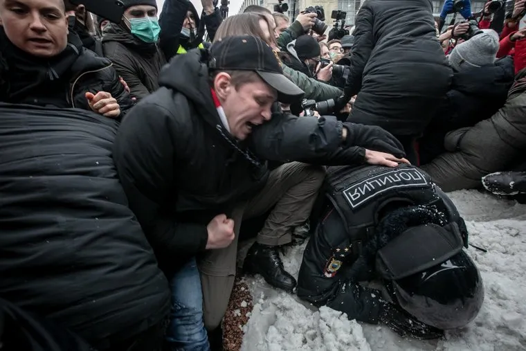 Несанкционированный митинг оппозиции. Москва