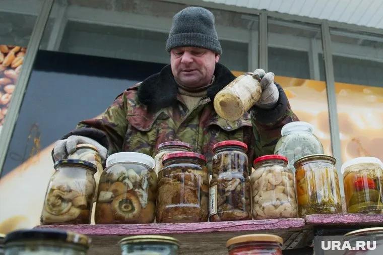 Частникам разрешат торговать продуктами на улицах