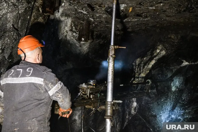 Обвал произошел на глубине 338 метров (архивное фото)
