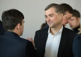 В Кремле ответили на три вопроса об отставке Суркова