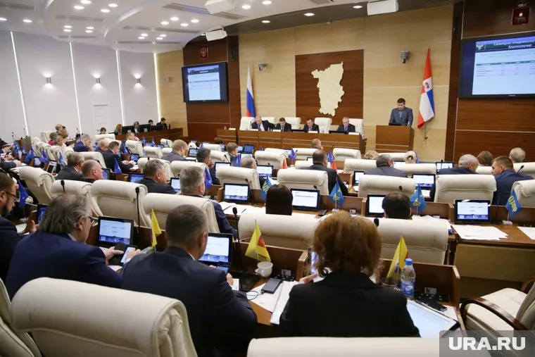 Максим Решетников представил Оксану Бредневу региональному правительству