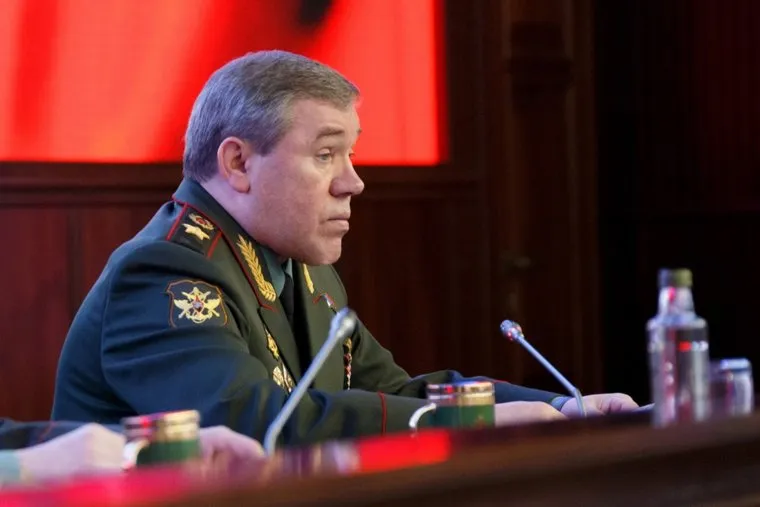 Герасимов заявил об успешном продвижении ВС РФ в Сумской области
