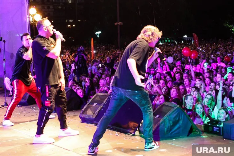 «Иванушки International» рассказали о самых диких фанатках в своей гастрольной деятельности