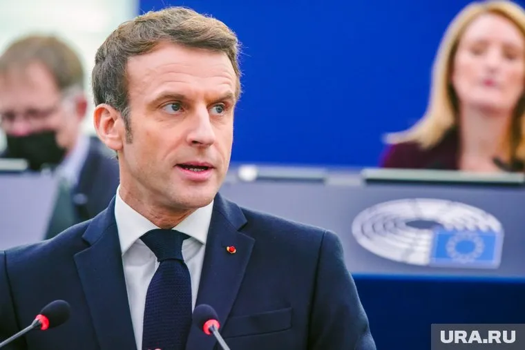 Президент Франции Эммануэль Макрон заявил, что разрешение бить дальнобойными ракетами по России - это "правильное решение"