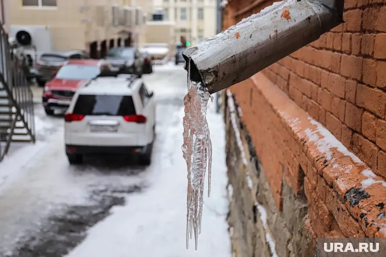 Изморозь опасна и для дорог, и для проводов ЛЭП