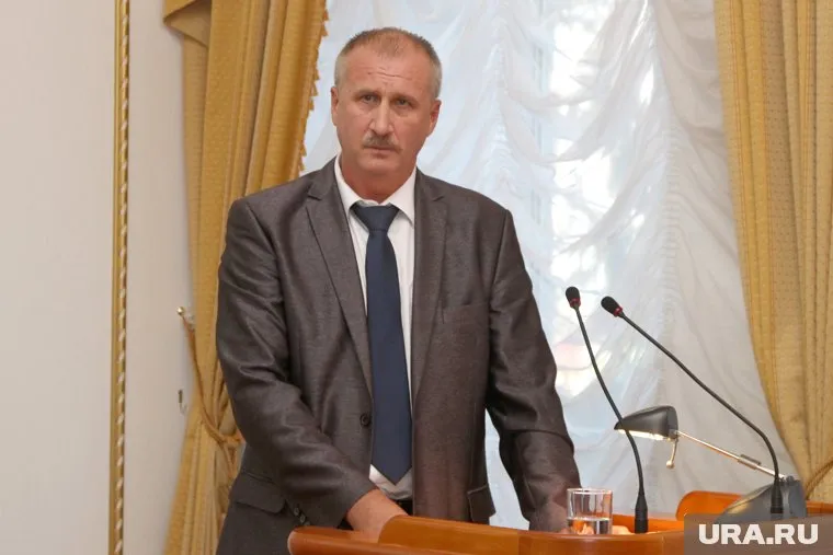 Виктору Ермишкину придется согласовывать своих заместителей с гордумой