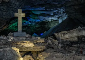 Кунгурская ледяная пещера вошла в тройку опасных достопримечательностей России