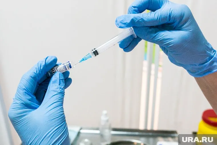 Ревакцинация после «Спутника V» вакцинами Pfizer или Moderna даст хорошую выработку антител