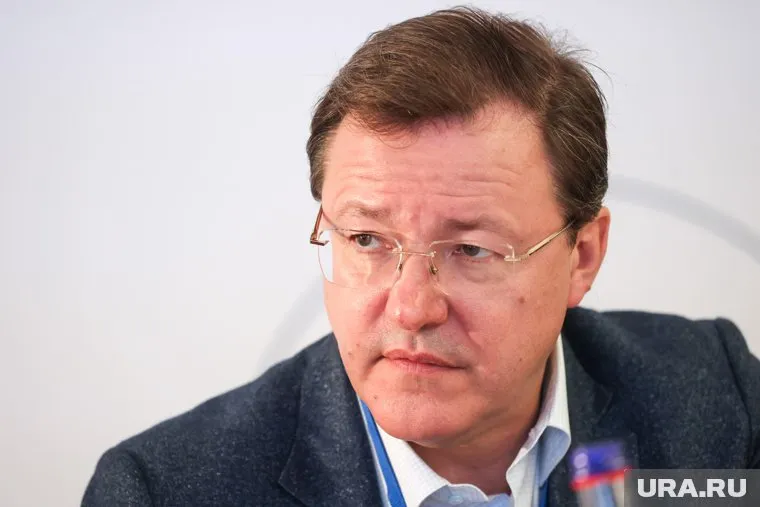Губернатор Самарской области Дмитрий Азаров объявил об отставке