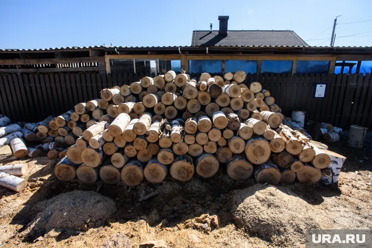 Уже 28 отдаленных поселений Ямала обеспечены топливом