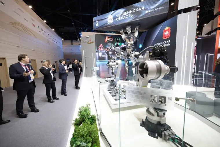 Челябинский губернатор Текслер на ПМЭФ-2025