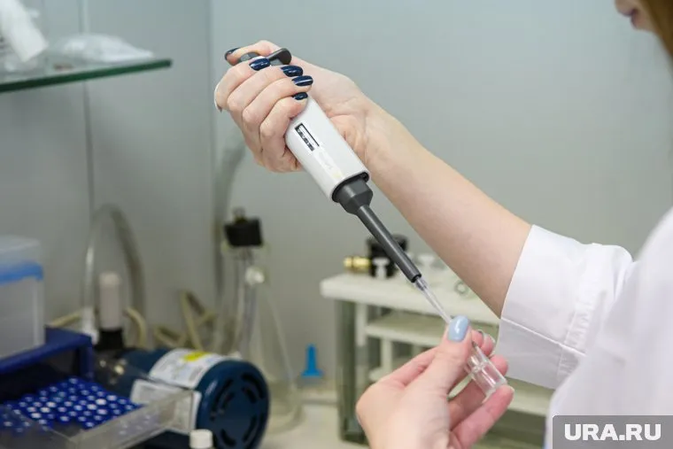 Российские тест-системы на COVID-19 не уступают зарубежным, заявляют в Роспотребнадзоре