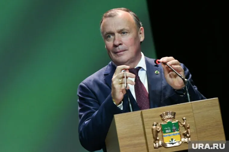 Алексей Орлов вручил медаль Герою России