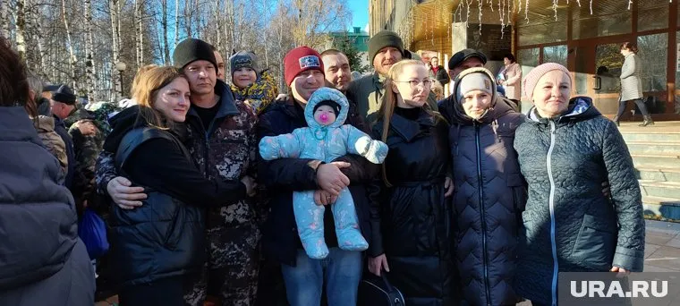 Большинство провожающих верят, что их родные вернутся