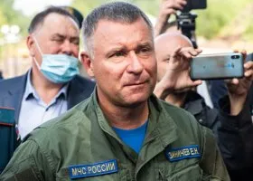 Источник: расследование смерти главы МЧС Зиничева приостановлено