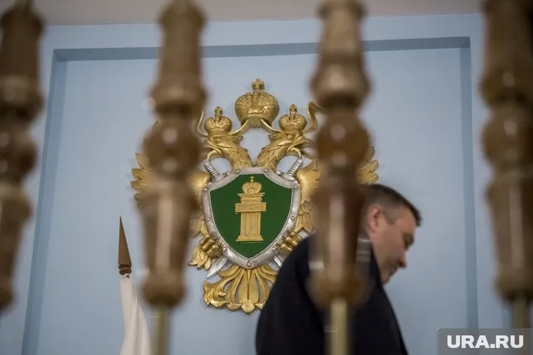 Подчиненные облпрокурора Бориса Крылова подают рапорты по собственному желанию