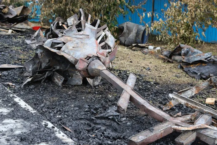 Разбор конструкций Свято-Казанского Чимеевского мужского монастыря после пожара. с Чимеево