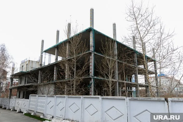 Администрация Шумихинского округа заставила дольщиков самим сносить недострой (архивное фото)