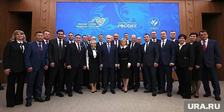 Из 18 тысяч мэров на встречу с президентом позвали лишь два десятка