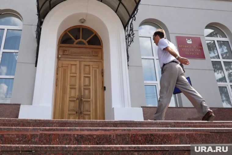 Курганские чиновники собрали деньги детям из ЛНР