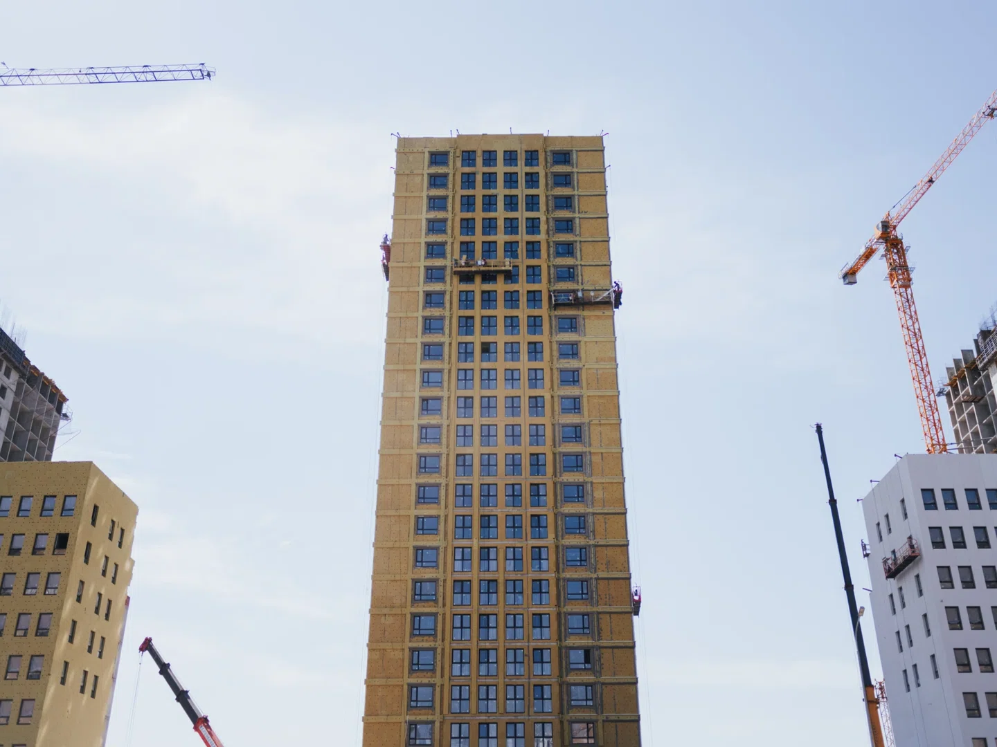 Тюменские застройщики развеяли оптимизм региональных властей