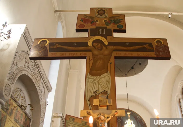 Священник раскрыл суть праздника Воздвижения Честного и Животворящего Креста Господня