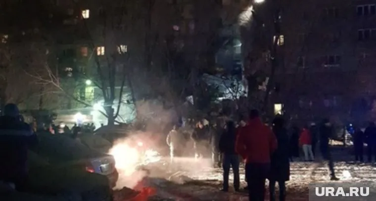 В МЧС сообщили о двух погибших при взрыве газа в жилом доме в Магнитогорске