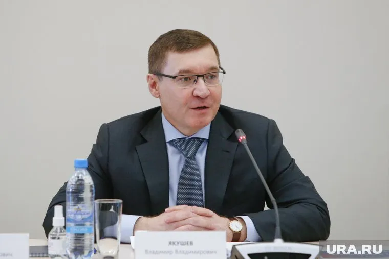 Владимир Якушев сделает выбор в пользу выходца из силовых структур, утверждают инсайдеры