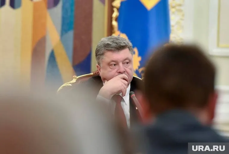 Петр Порошенко проиграл на выборах из-за антироссийской политики