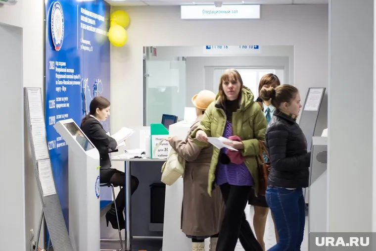 Россиян будут привлекать в систему налоговыми послаблениями