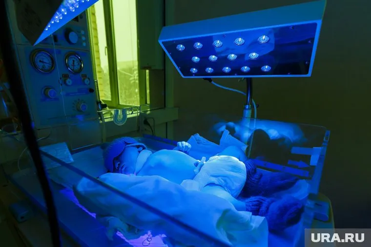 Девочку четыре месяца выхаживали салехардские врачи