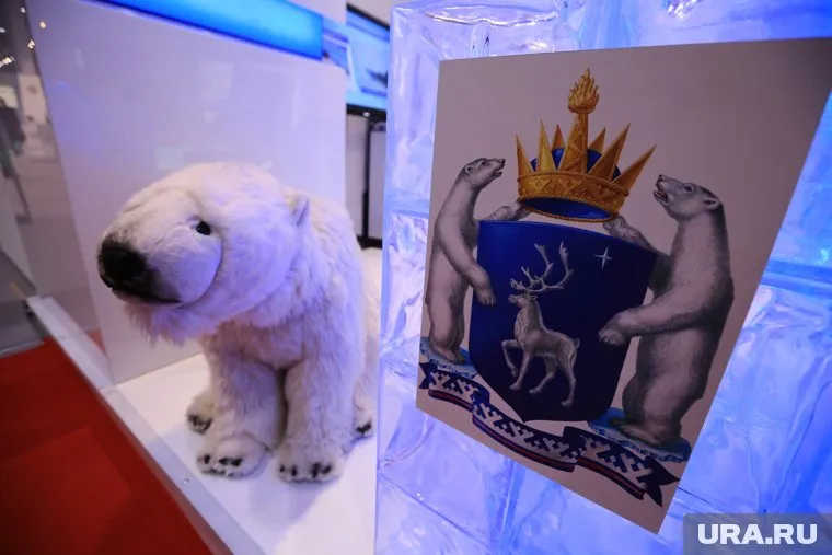 Одежда и аксессуары с фирменным туристическим мерчем пользуются популярностью у жетелей округа