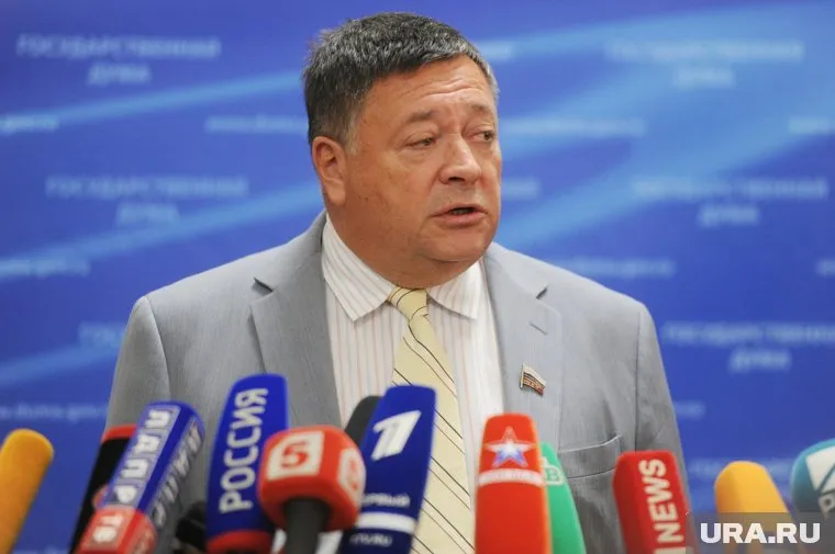 Сергей Калашников считает, что накопительную часть пенсии в РФ нужно отменить