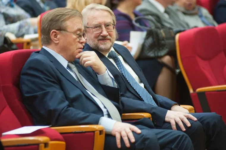 Cовещание "О мерах по предупреждению распространения в УрФО заболевания, вызываемого ВИЧ". ПЕРЕЗАЛИТО. Екатеринбург, покровский вадим