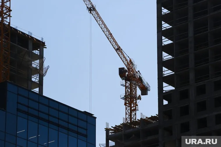 Из всей экспозиции за месяц застройщики продают не больше 2-3% жилья